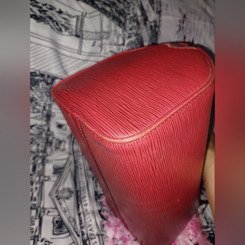 GUC Louis Vuitton red epi Speedy 25 - Picture 14 of 16
